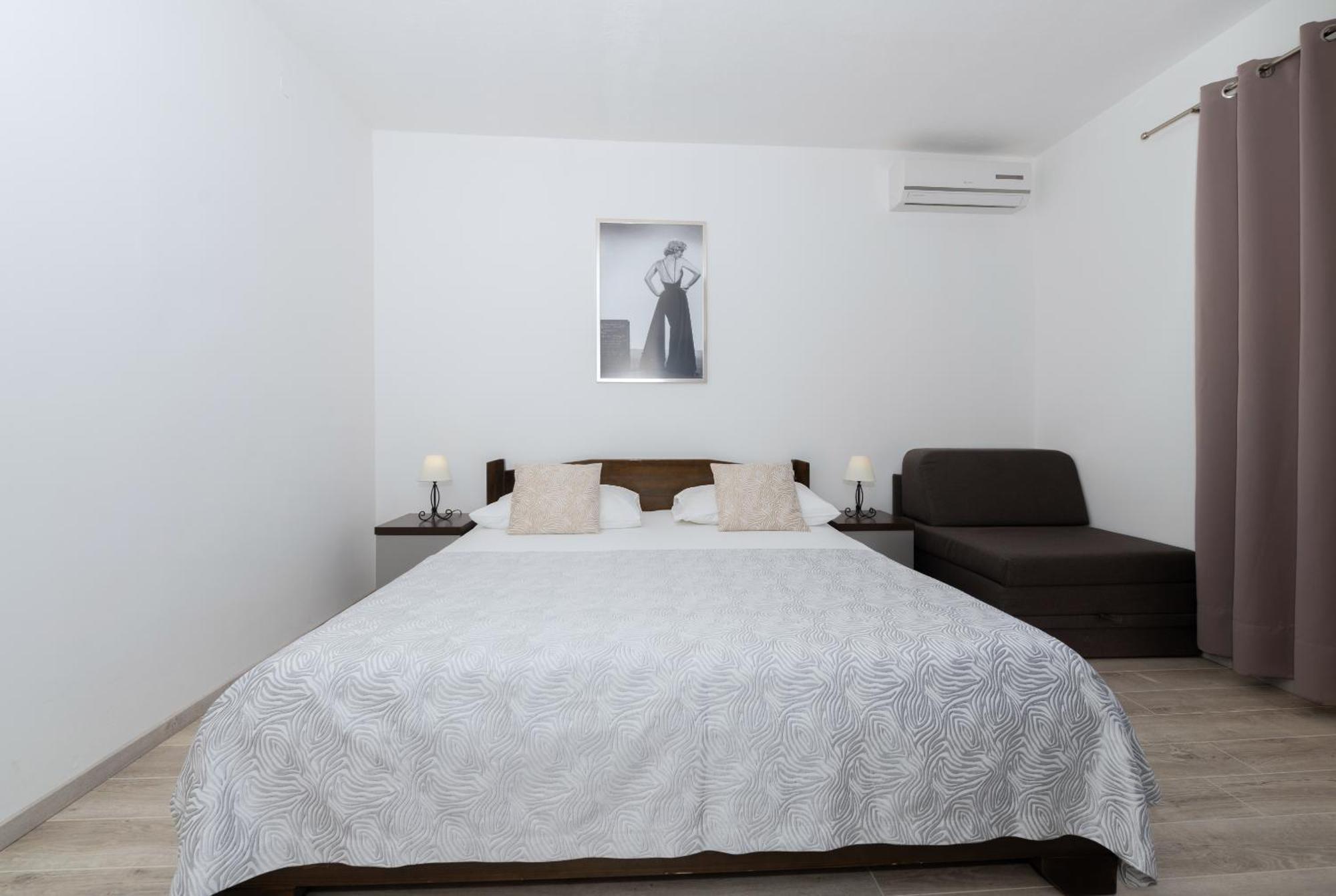 Bilin San Daire Baška Voda Oda fotoğraf